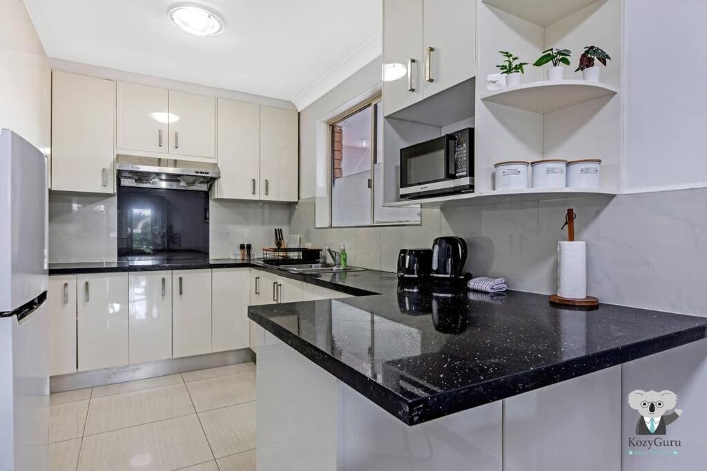 Campsie 2 Bed Spacious Apartment / Nca069 Sydney Exterior foto