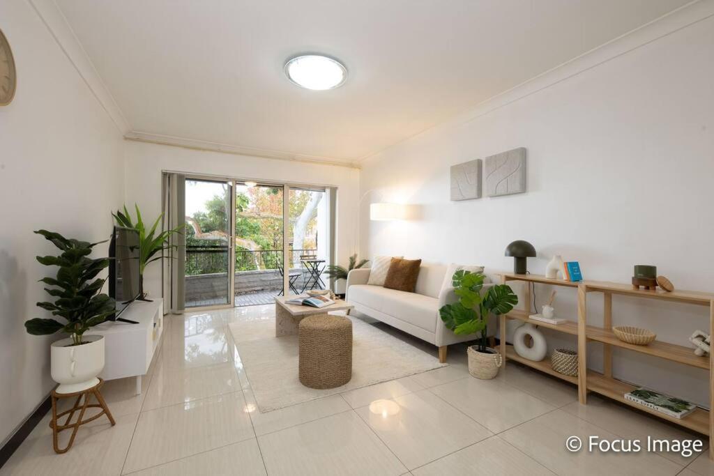 Campsie 2 Bed Spacious Apartment / Nca069 Sydney Exterior foto